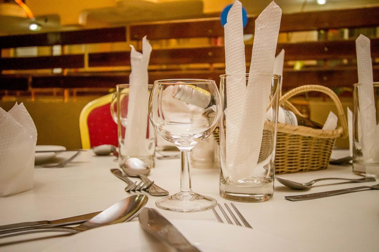 Eland Safari Hotel Nyeri Luaran gambar